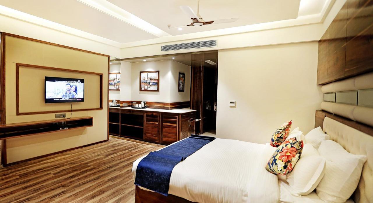Hotel Vintage Zirakpur Chandigarh Panchkula Eksteriør billede