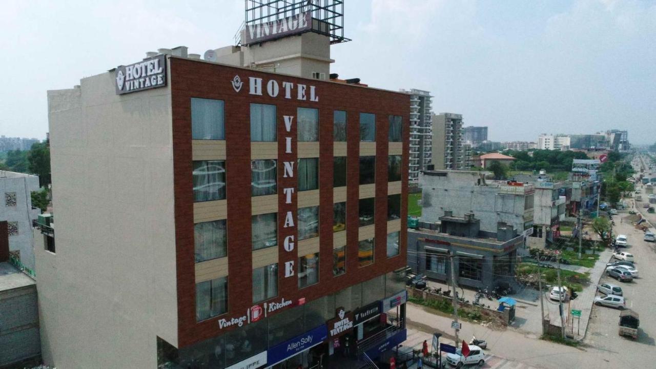 Hotel Vintage Zirakpur Chandigarh Panchkula Eksteriør billede